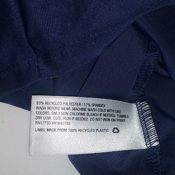 Cat & Jack Rashguard - Picture 4 of 4